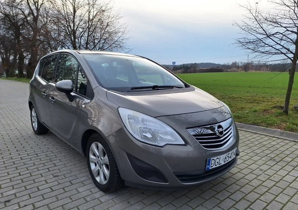 Opel Meriva cena 20800 przebieg: 125919, rok produkcji 2011 z Głogów małe 232